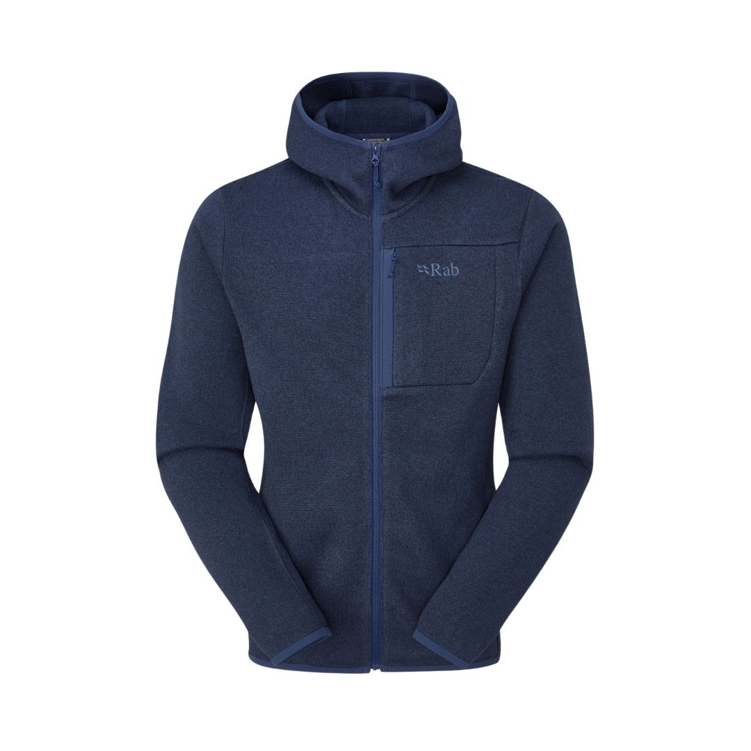 Sweat à capuche zippé bleu marine avec col montant et poches. Le matériau est doux et confortable, adapté aux tenues décontractées ou aux activités de plein air. Le logo de la marque est visible sur la poitrine gauche.