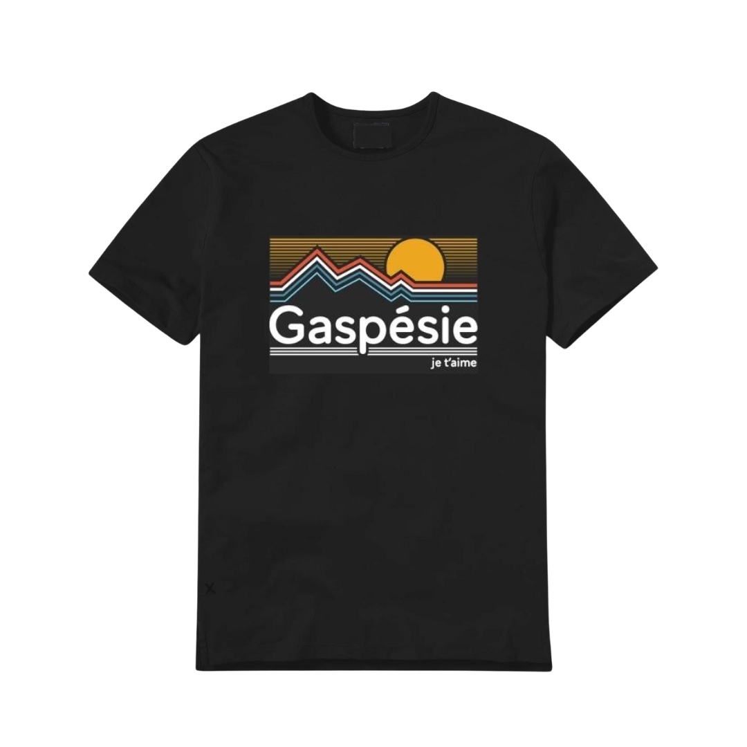 t-shirt Gaspésie Je t’aime logo sunrise pour homme couleur noir vu du chandail noir avec logo Gaspésie je t'aime lever de soleil