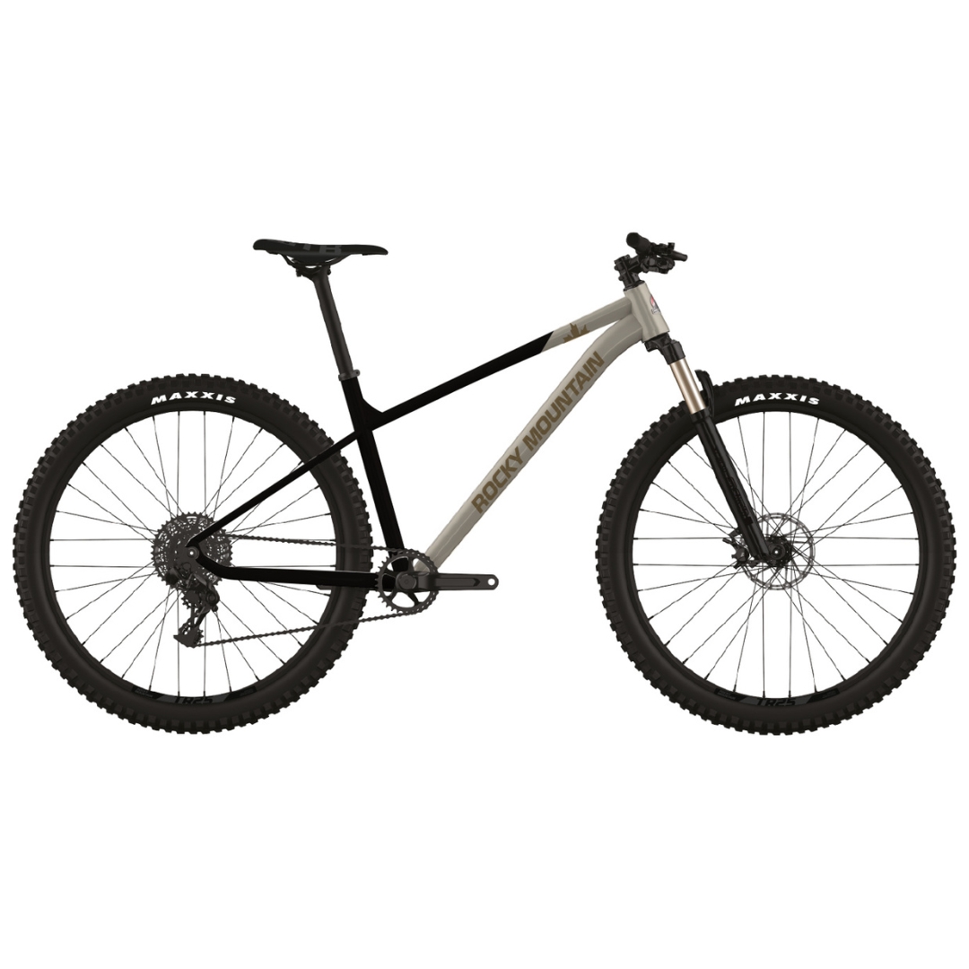 VÉLO DE MONTAGNE ROCKY MOUNTAIN FUSION 30 (2024) couleur black/beige vu du vélo beige sable et noir lettré doré de profil droit