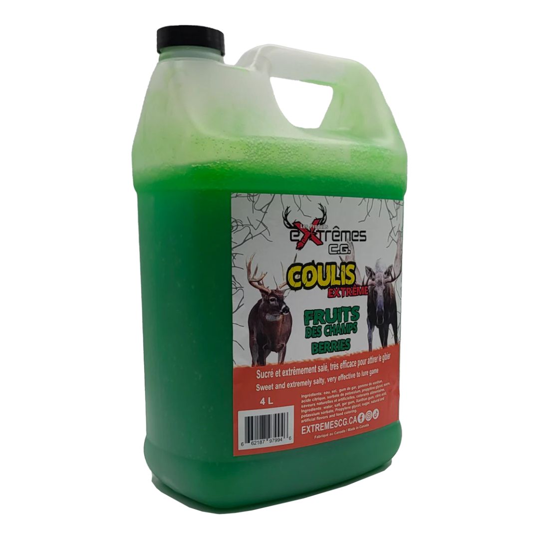 Bidon vert avec bouchon noir contenant 4 litres d'attractif liquide à saveur fruitée. L'étiquette comporte des images de cerfs et un texte en français et en anglais, annonçant que le produit convient à la chasse. Le nom de la marque est « Extrême SGG ».